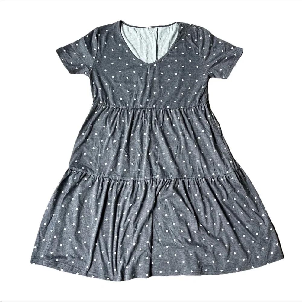 Women’s Polka Dot Tiered Babydoll Dress M Gray White Bump Friendly Feminine